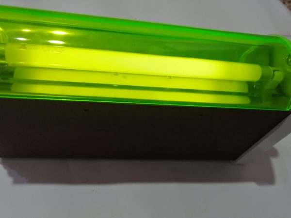 چراغ اضطراری زرشکی زیباوبسیار خاص قدیمی - Image 2